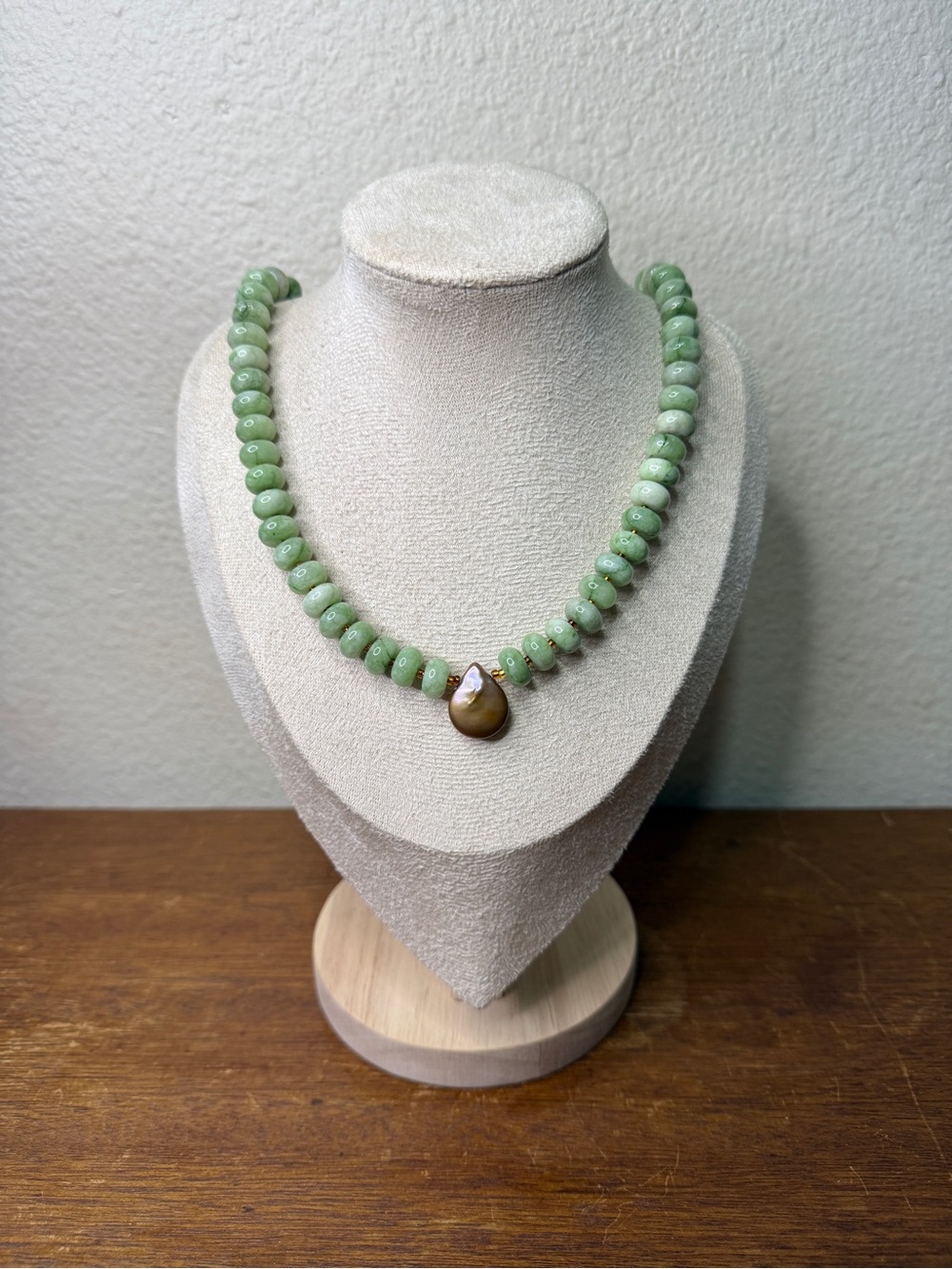 ARTISAN Dreamy Jade Beaded Necklace with Baroque Pearl